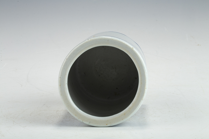 古玩陶瓷清中期·青花人物故事紋筆筒真品鑒賞圖