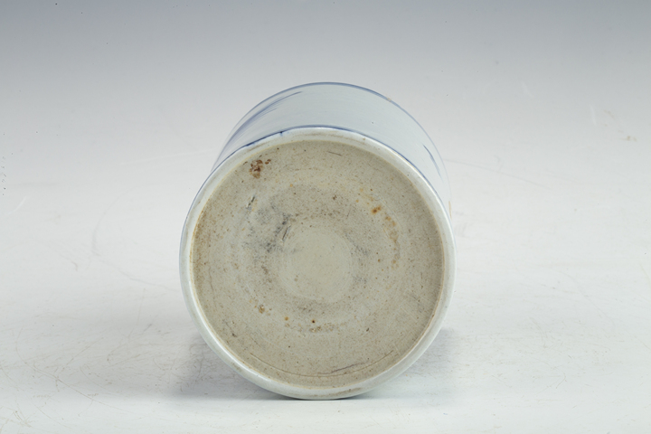 古玩陶瓷清中期·青花人物故事紋筆筒真品鑒賞圖