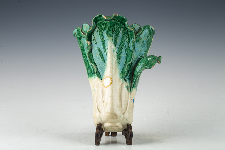 古玩陶瓷民國·綠彩白菜壁瓶真品鑒賞圖