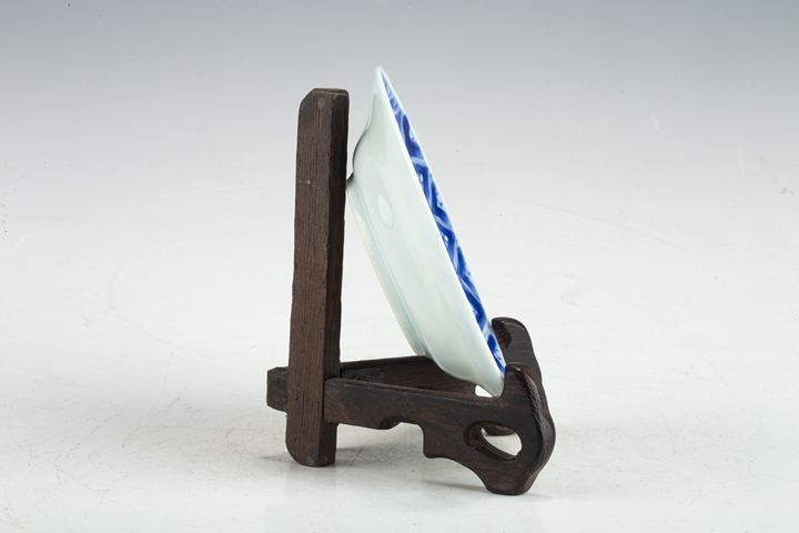 古玩陶瓷·青花雙鶴紋杯碟一套
真品鑒賞圖