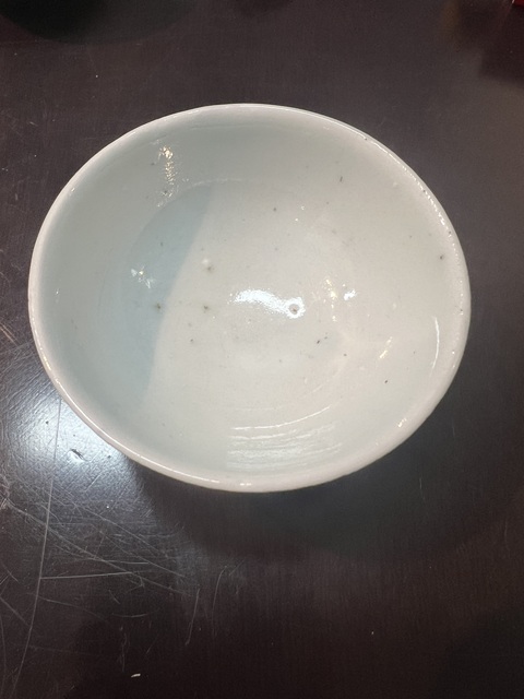 古玩陶瓷花卉紋青花杯真品鑒賞圖