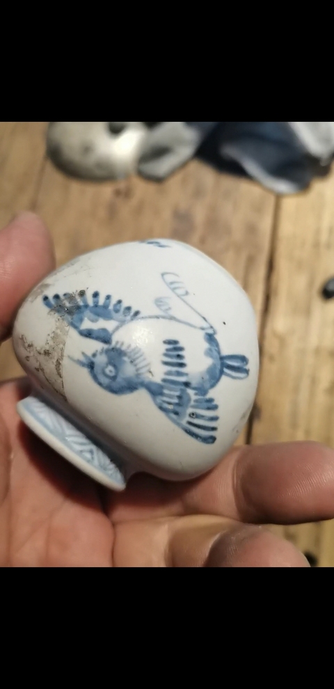 古玩陶瓷安南窯青花花鳥紋罐真品鑒賞圖