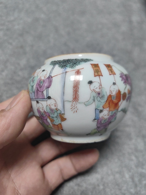 古玩陶瓷粉彩百子鬧龍燈圖紋渣斗真品鑒賞圖