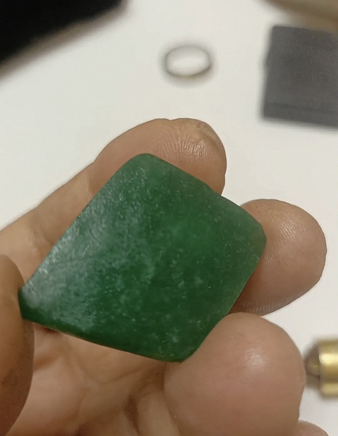 古玩玉器天然翡翠料真品鑒賞圖