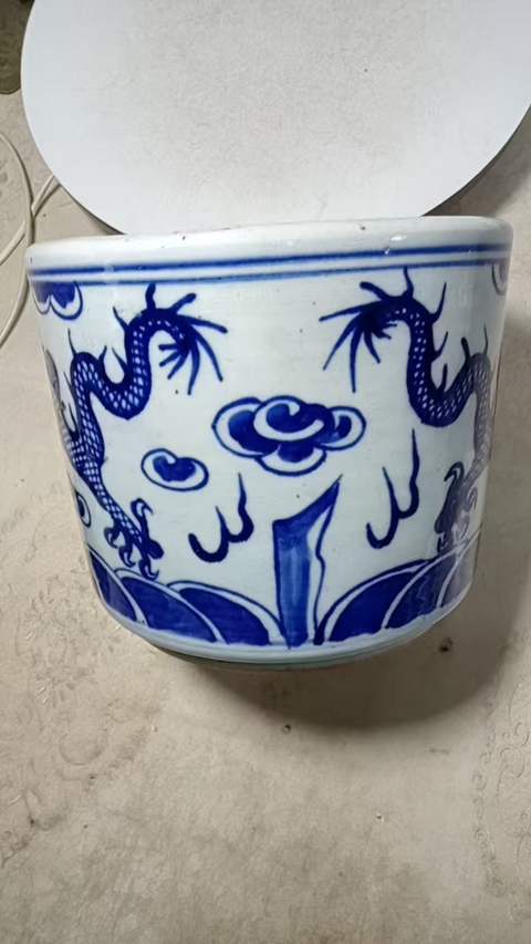 古玩陶瓷青花雙龍戲珠紋爐真品鑒賞圖