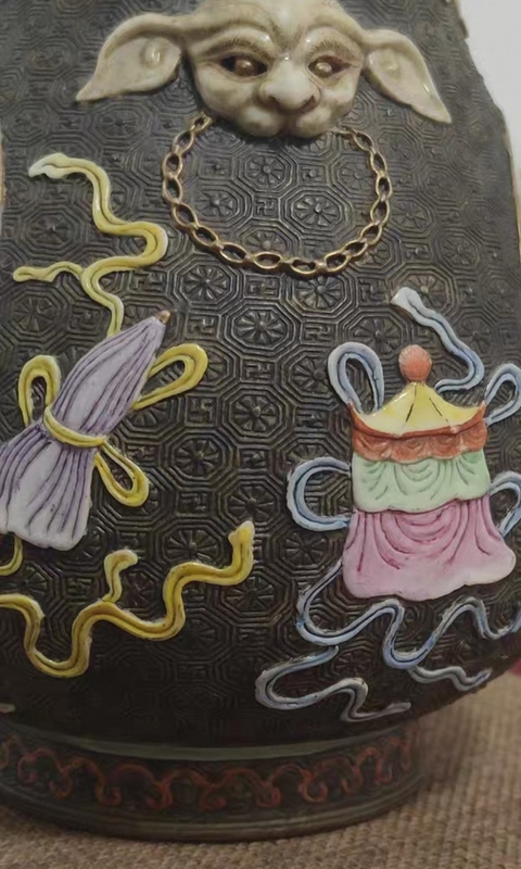 古玩陶瓷民國古銅釉粉彩雕瓷人物故事圖尊真品鑒賞圖