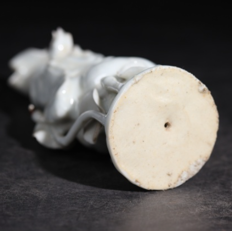 古玩陶瓷德化白瓷觀音菩薩造像真品鑒賞圖