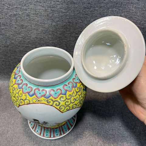 古玩陶瓷人物紋粉彩將軍罐真品鑒賞圖