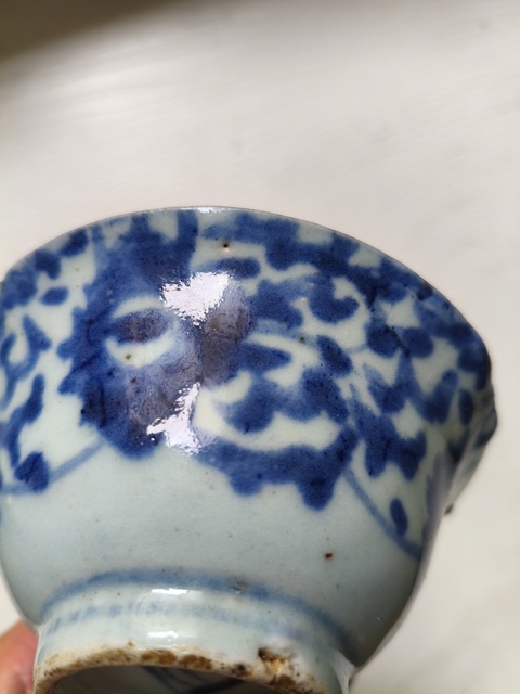 古玩陶瓷花卉紋青花碗真品鑒賞圖