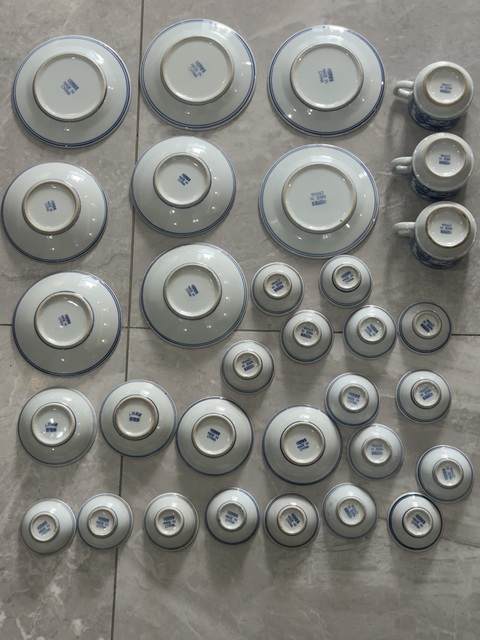 古玩陶瓷青花盤真品鑒賞圖