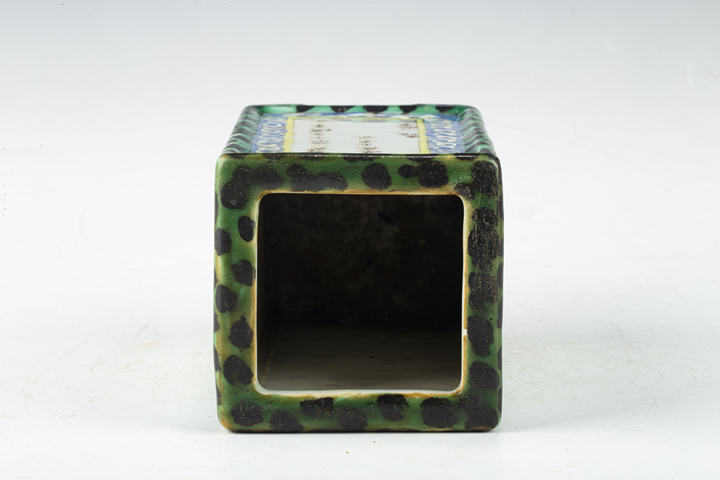 古玩陶瓷清早·粉彩山水詩文四方筆筒真品鑒賞圖