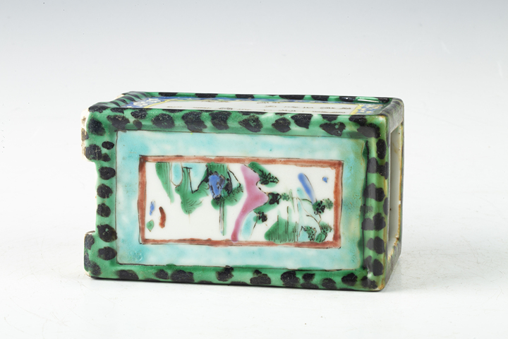 古玩陶瓷清早·粉彩山水詩文四方筆筒真品鑒賞圖