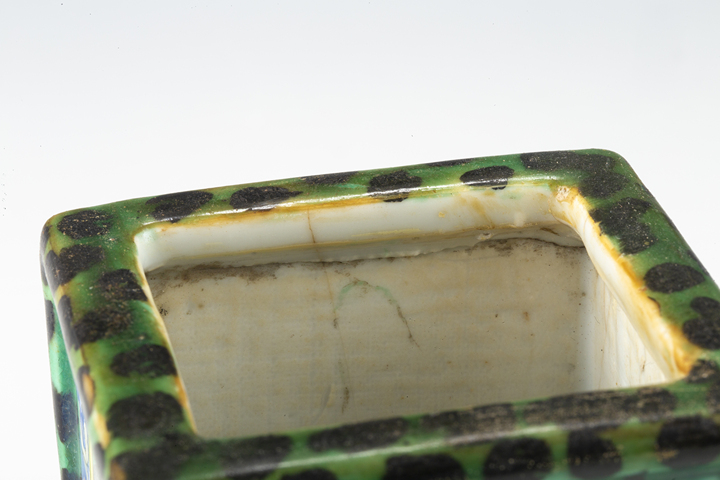 古玩陶瓷清早·粉彩山水詩文四方筆筒真品鑒賞圖