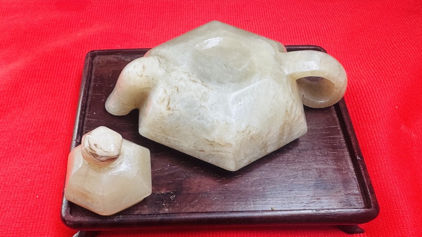 古玩玉器玉壺真品鑒賞圖