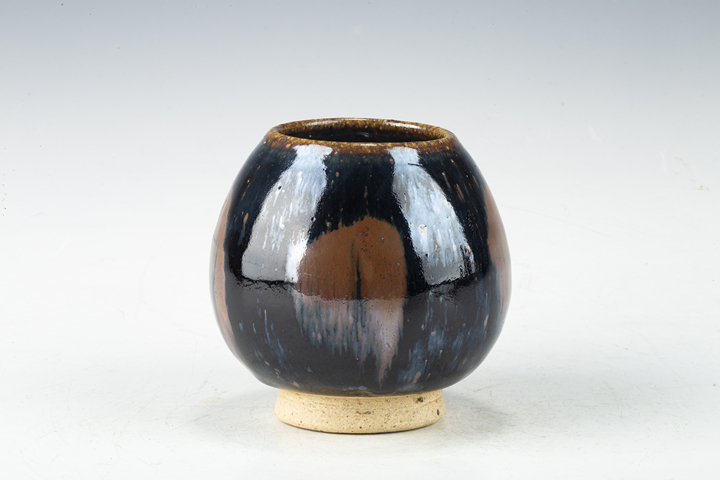 古玩陶瓷清·窯變釉雞心水盂拍賣，當(dāng)前價(jià)格376元