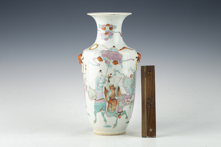 古玩陶瓷清晚·粉彩麒麟送子紋輔首瓶
拍賣，當前價格0元