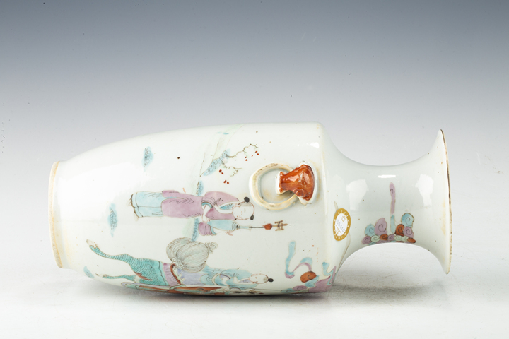 古玩陶瓷清晚·粉彩麒麟送子紋輔首瓶
拍賣，當前價格0元