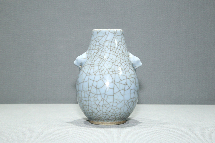 古玩陶瓷清晚期·天藍釉哥釉獸耳尊真品鑒賞圖