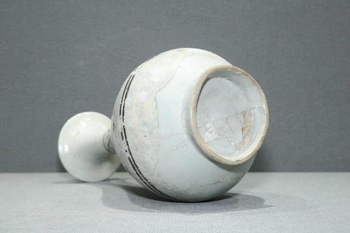 古玩陶瓷元·釉里紅梅花紋玉壺春瓶真品鑒賞圖