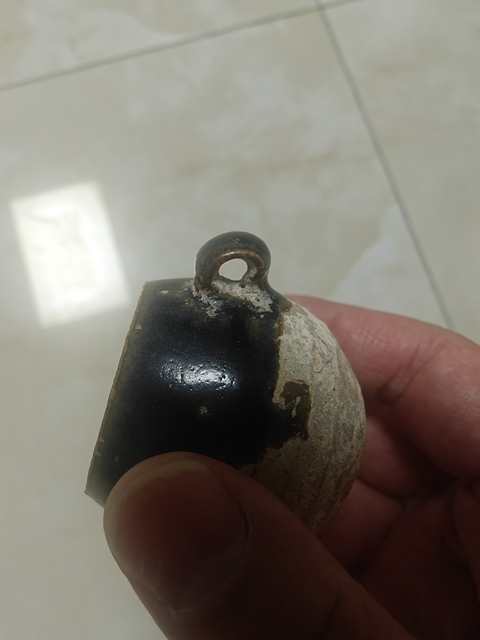 古玩陶瓷醬釉鳥食罐真品鑒賞圖