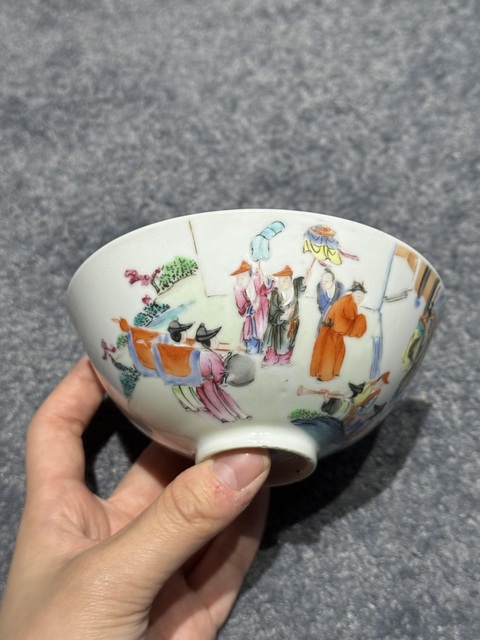 古玩陶瓷人物紋粉彩碗真品鑒賞圖