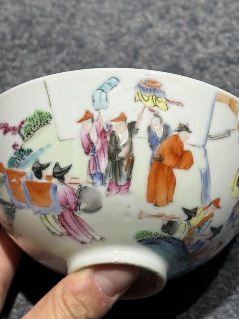 古玩陶瓷人物紋粉彩碗真品鑒賞圖