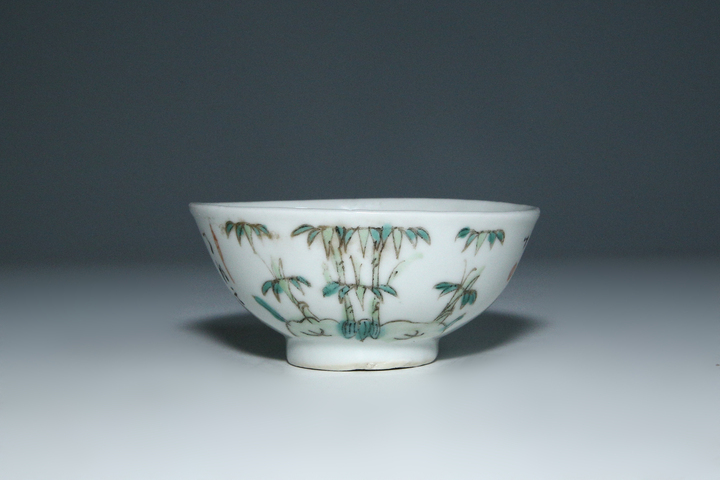 古玩陶瓷清晚期·粉彩詩竹紋茶圓真品鑒賞圖