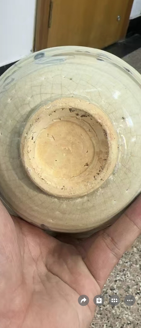 古玩陶瓷青花纏枝花卉紋碗真品鑒賞圖