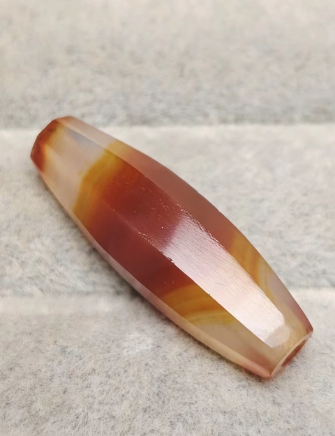 古玩玉器瑪瑙多棱珠真品鑒賞圖