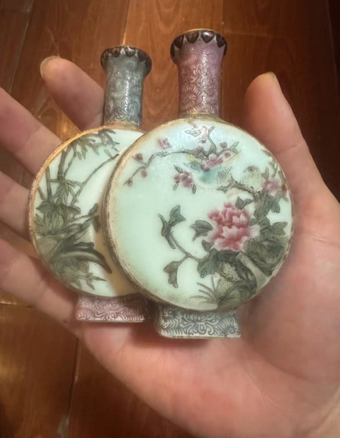 古玩陶瓷琺瑯彩花鳥紋雙聯瓶真品鑒賞圖