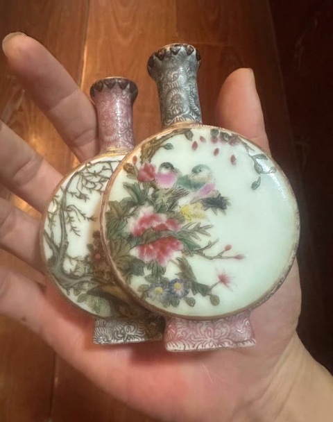 古玩陶瓷琺瑯彩花鳥紋雙聯瓶真品鑒賞圖