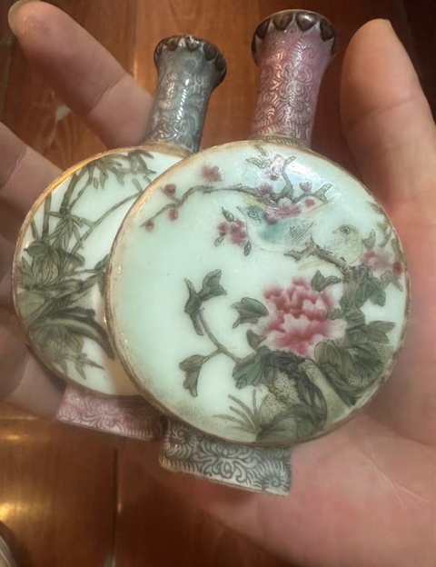 古玩陶瓷琺瑯彩花鳥紋雙聯瓶真品鑒賞圖