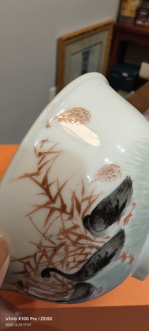 古玩陶瓷粉彩飛鳴食宿茶碗真品鑒賞圖