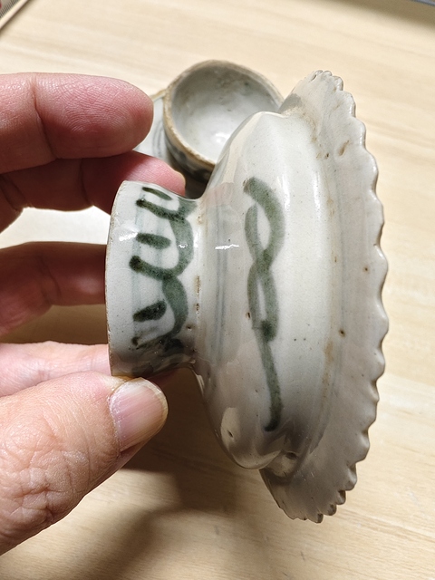 古玩陶瓷青花高足盤真品鑒賞圖