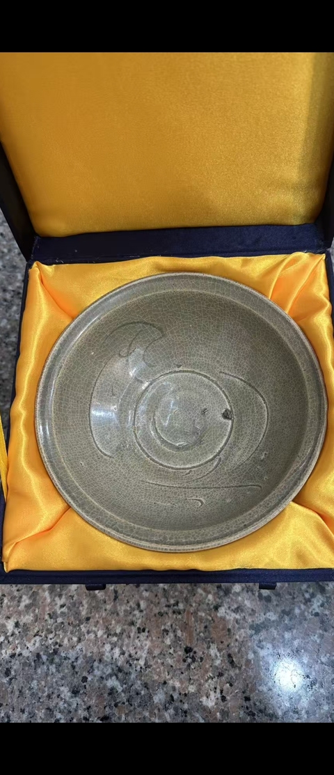 古玩陶瓷青白釉刻仰蓮紋碗真品鑒賞圖