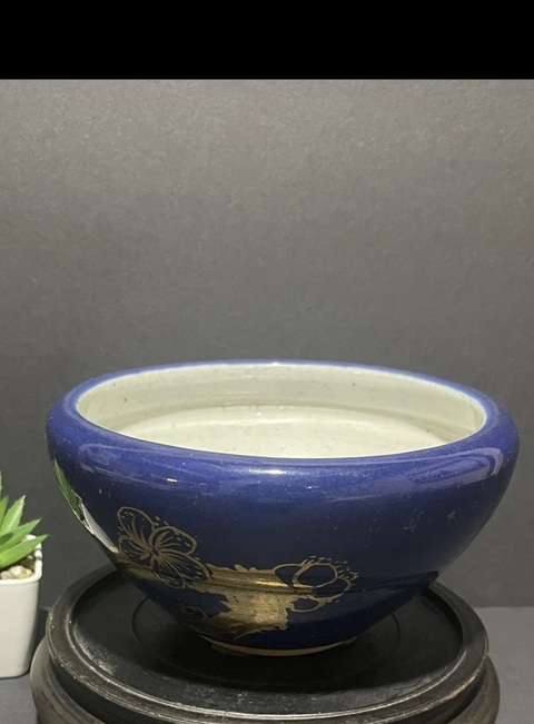 古玩陶瓷霽藍釉描金花卉紋香爐真品鑒賞圖