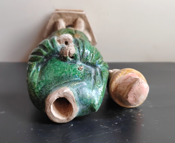 古玩陶瓷精品明代三彩作揖人物俑拍賣，當前價格380元