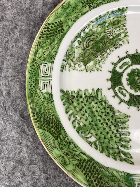 古玩陶瓷菲茨修紋廣彩盤真品鑒賞圖