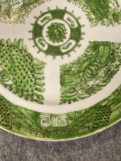 古玩陶瓷菲茨修紋廣彩盤真品鑒賞圖