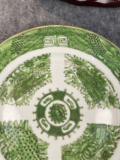 古玩陶瓷菲茨修紋廣彩盤真品鑒賞圖