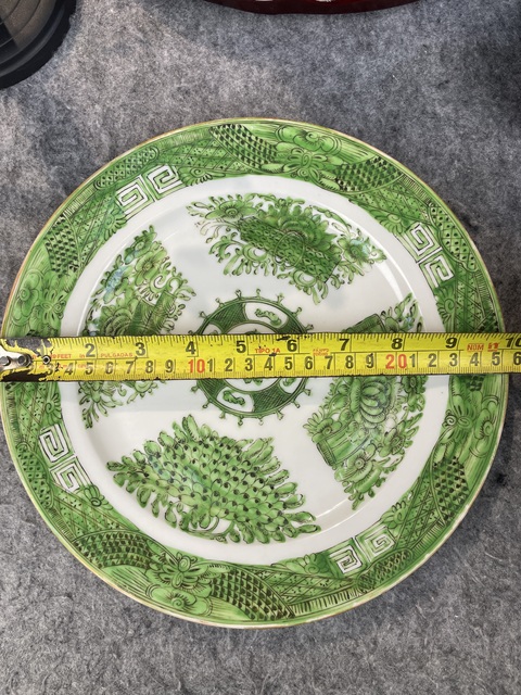 古玩陶瓷菲茨修紋廣彩盤真品鑒賞圖