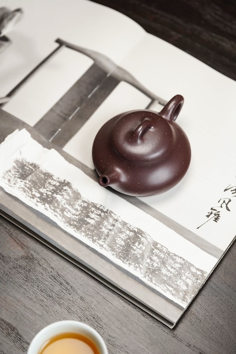 古玩雜項憨瓢紫砂壺【大師壺】【顧景舟大師高徒李昌鴻】真品鑒賞圖