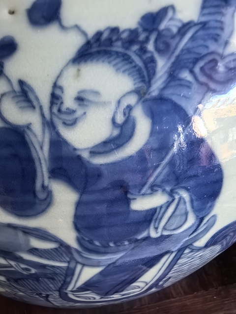 古玩陶瓷青花麒麟送子紋人頭罐真品鑒賞圖