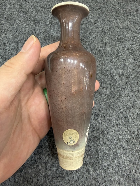 古玩陶瓷豇豆紅釉柳葉瓶真品鑒賞圖