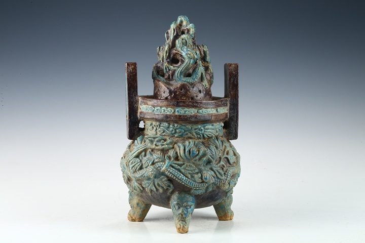 古玩陶瓷明晚·琺華彩堆塑龍穿花紋熏爐真品鑒賞圖