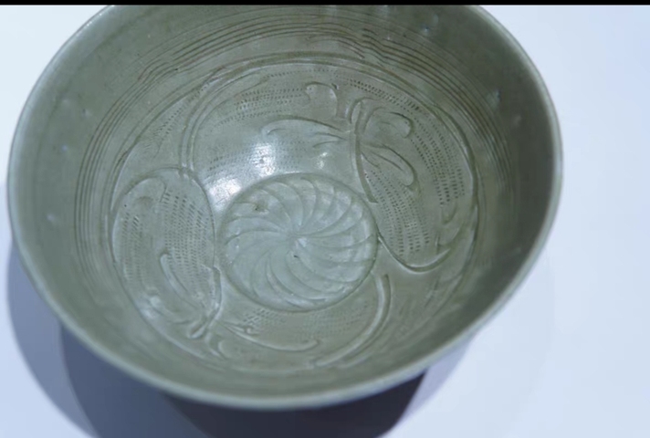 古玩陶瓷珠光青瓷刻花碗真品鑒賞圖