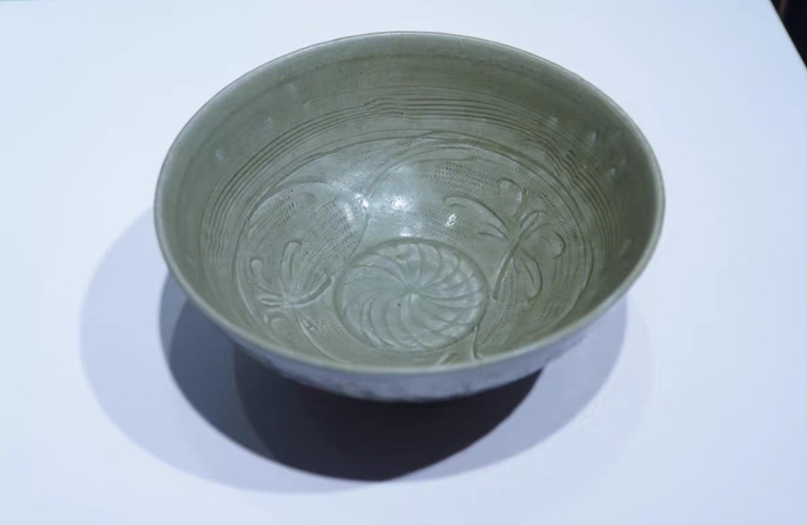 古玩陶瓷珠光青瓷刻花碗真品鑒賞圖