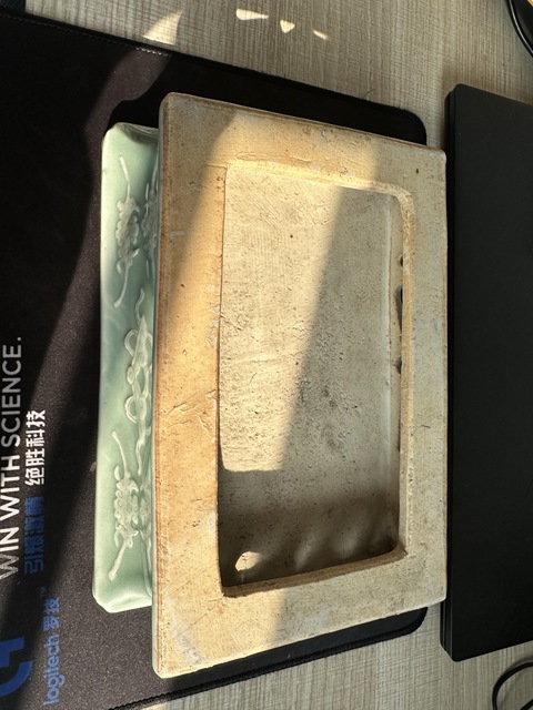 古玩陶瓷青釉堆白云蝠紋四方花盆真品鑒賞圖