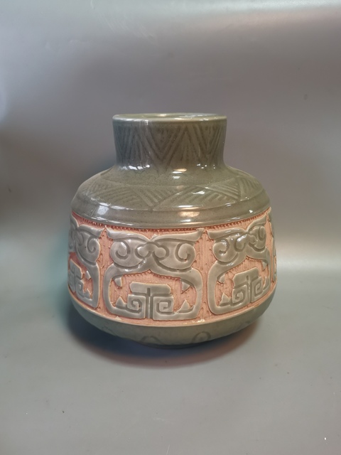 古玩陶瓷青釉剔刻花囊真品鑒賞圖