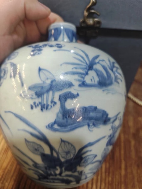 古玩陶瓷花鳥紋青花瓶真品鑒賞圖